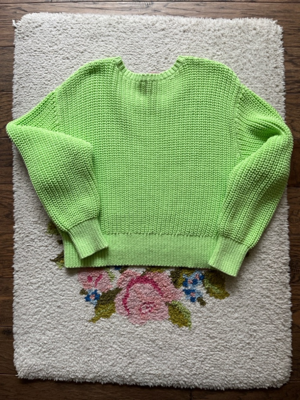 Aritzia: Sunday Best Soft Lime Green Knit Sweater - Women - Picture 3 of 4